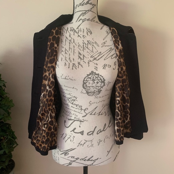 Express Cropped Black Jacket - Picture 5 of 7